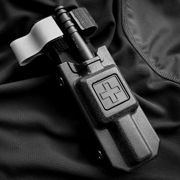 Тактический подсумок для жгута черный полимерный Molle военный ЗСУ 2313 фото